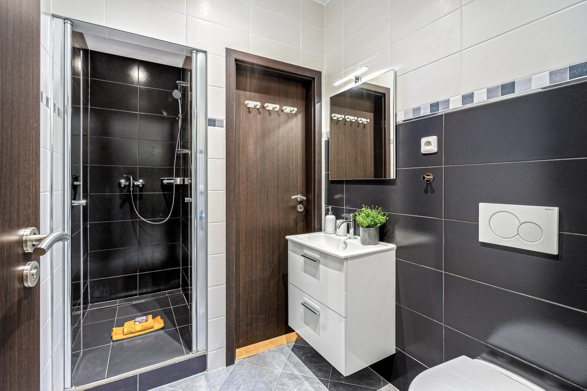 Oasis Apartments At Charles Square Praga Exterior foto